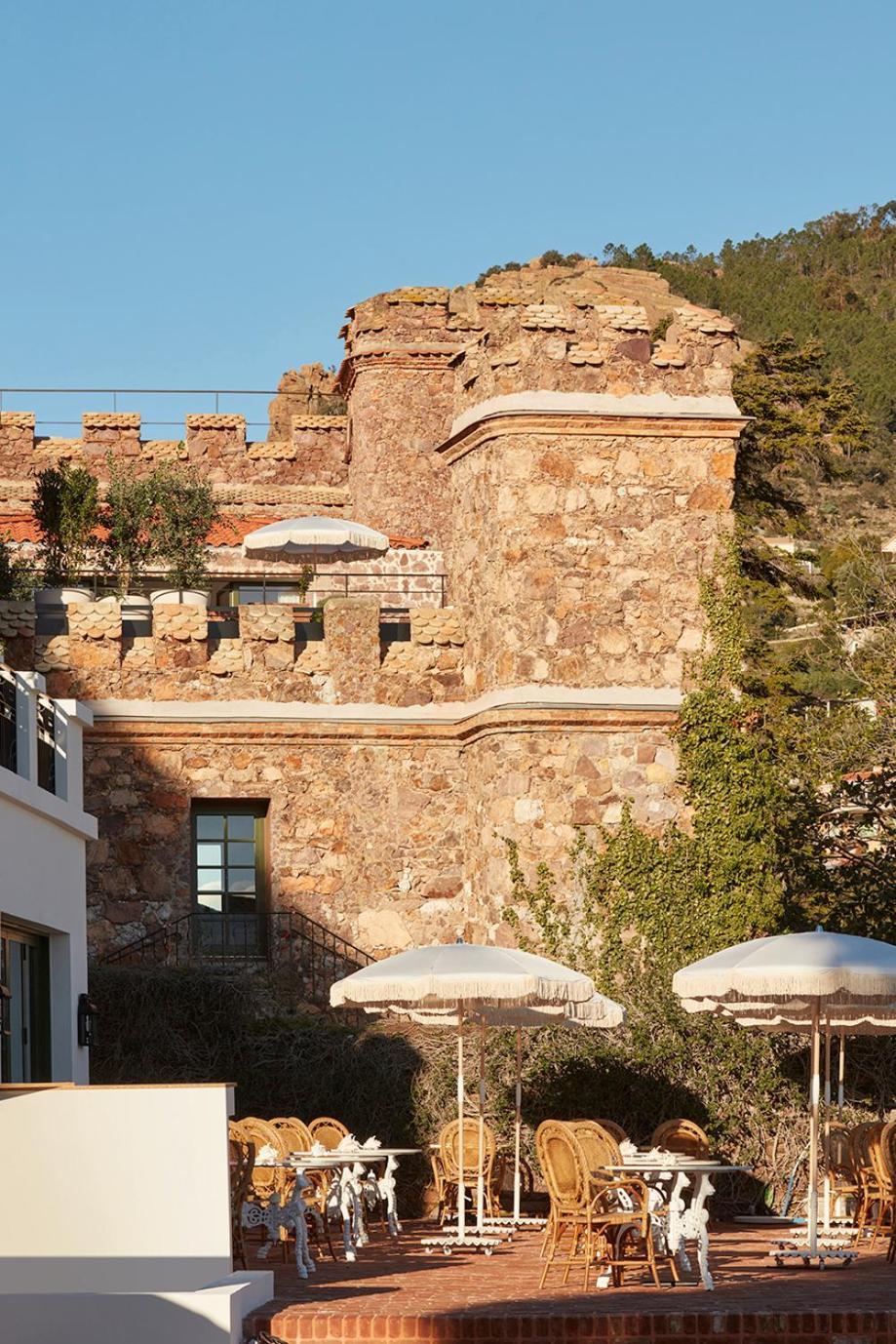 Chateau De Hotel 5*