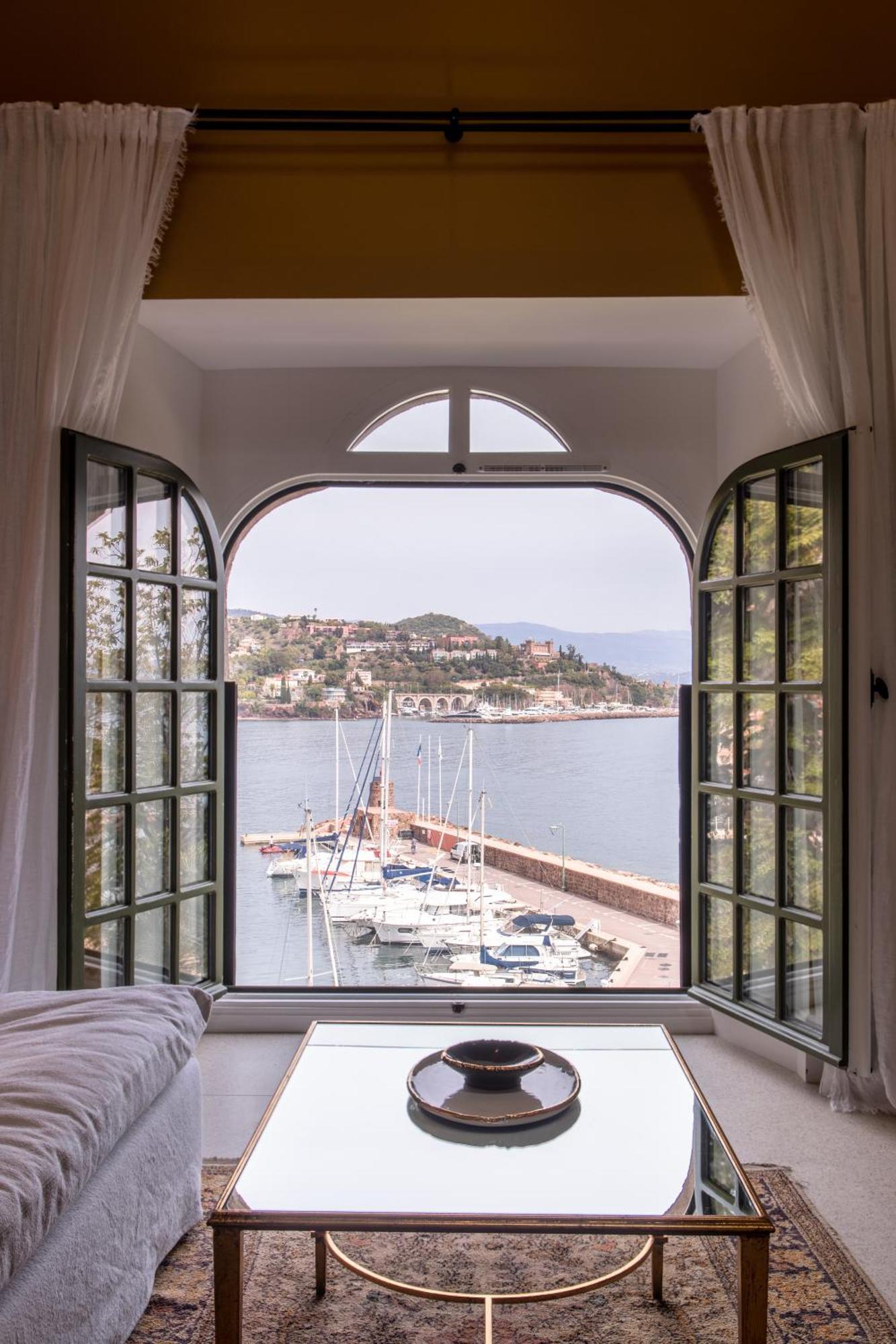 Hotel Chateau De 5*